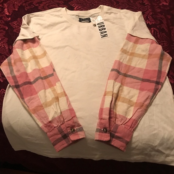 Urban Outfitters Shirt - Picture 1 of 3